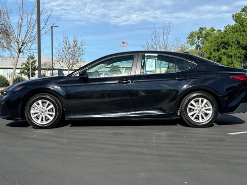 Used 2025 Toyota Camry LE FWD image 14