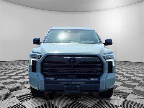 Used 2024 Toyota Tundra Limited AWD/4WD image 3