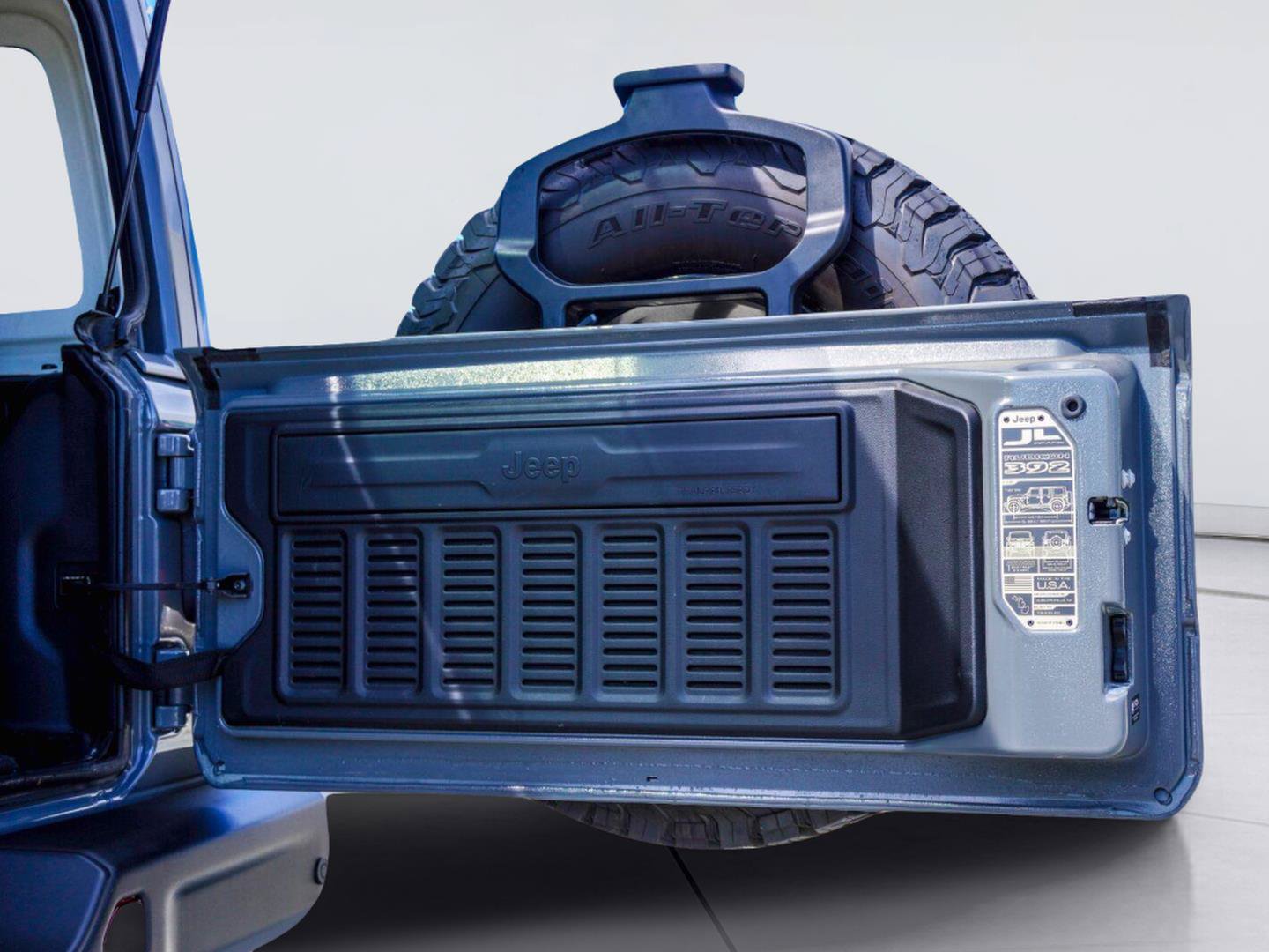 Used 2023 Jeep Wrangler Unlimited Rubicon 392 w/ Xtreme Recon 35" Tire Package AWD/4WD image 11