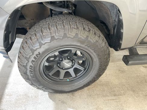 Certified 2019 Toyota Tacoma SR AWD/4WD image 10