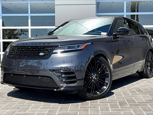 New 2026 Land Rover Range Rover Velar Dynamic SE image 1