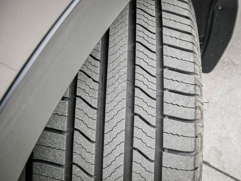 Used 2021 Honda CR-V Touring image 12