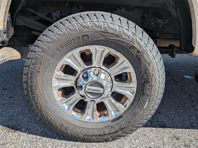 Used 2017 Ford F350 Lariat w/ Lariat Ultimate Package AWD/4WD image 9