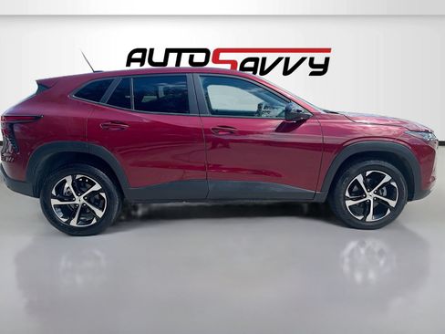 Used 2025 Chevrolet Trax RS w/ Driver Confidence Package FWD image 8