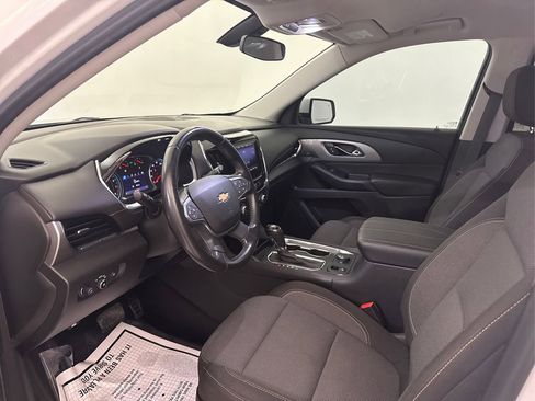 Used 2020 Chevrolet Traverse LT FWD image 25