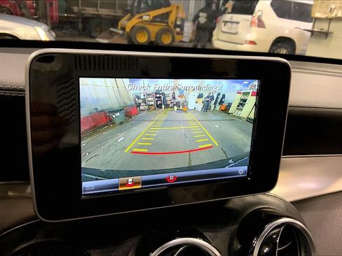 Used 2019 Mercedes-Benz GLC 300 4MATIC Coupe image 26