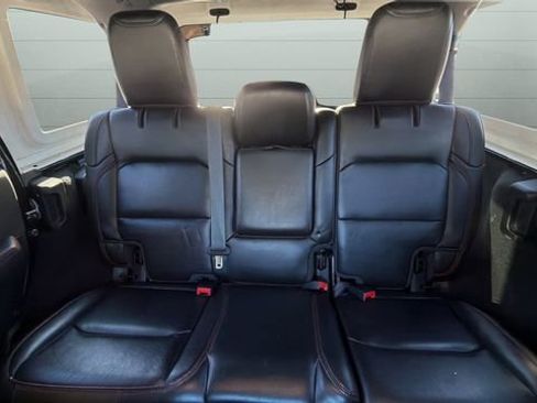 Used 2022 Jeep Wrangler Unlimited Rubicon w/ LED Lighting Group image 22