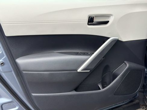 Used 2026 Toyota Corolla Cross L FWD image 10