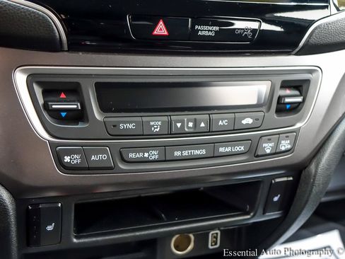 Used 2022 Honda Pilot Sport image 23