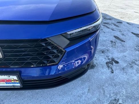 Used 2023 Honda Accord Sport image 40