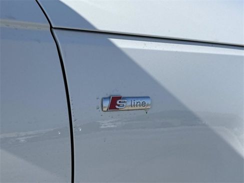 Used 2018 Audi A4 2.0T Premium Plus w/ Premium Plus Package image 10