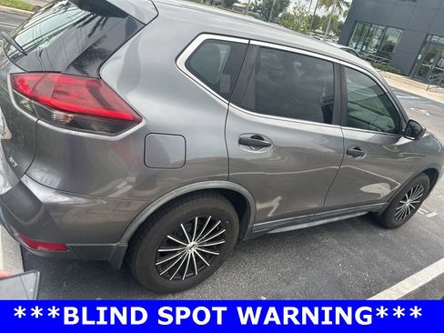 Used 2020 Nissan Rogue S image 4