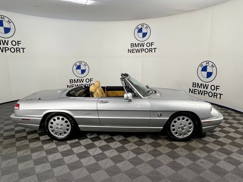 Used 1991 Alfa Romeo Spider Veloce RWD image 9