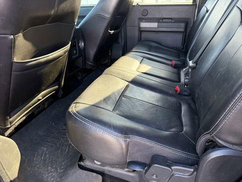 Used 2012 Ford F250 Lariat w/ Lariat Interior Pkg image 13