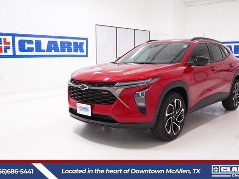 New 2026 Chevrolet Trax RS FWD image 1