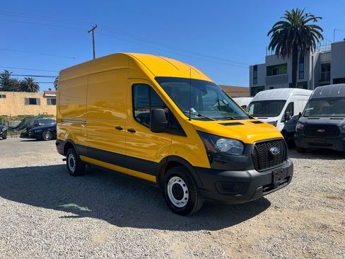 Used 2023 Ford Transit 250 148 High Roof w/ Load Area Protection Package RWD image 3