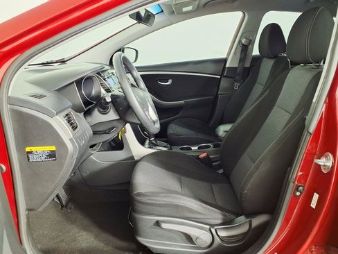 Used 2016 Hyundai Elantra GT FWD image 17