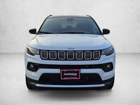 Used 2025 Jeep Compass Limited AWD/4WD image 2