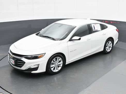 Used 2022 Chevrolet Malibu LT FWD image 17
