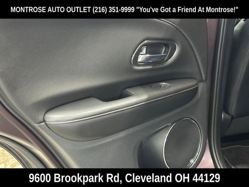 Used 2020 Honda HR-V Touring image 34