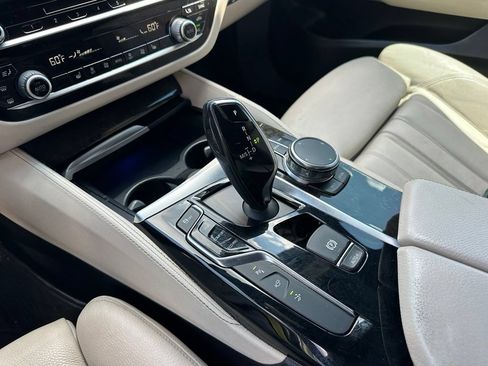 Used 2018 BMW 640i Gran Turismo xDrive AWD/4WD image 37