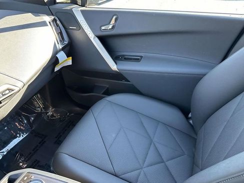 Certified 2025 BMW iX xDrive50 image 36