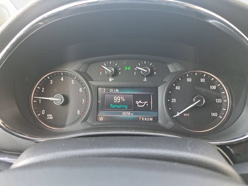 Used 2022 Buick Encore Preferred AWD/4WD image 18