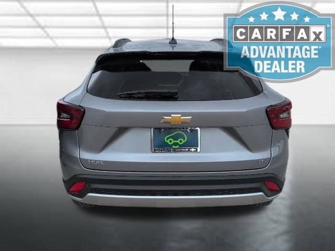 Certified 2025 Chevrolet Trax LT image 6