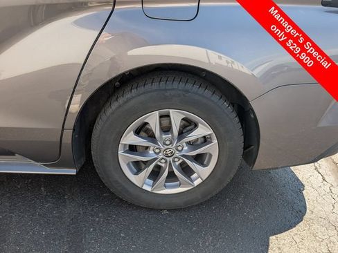 Used 2021 Toyota Sienna XLE w/ XLE Plus Package AWD/4WD image 21