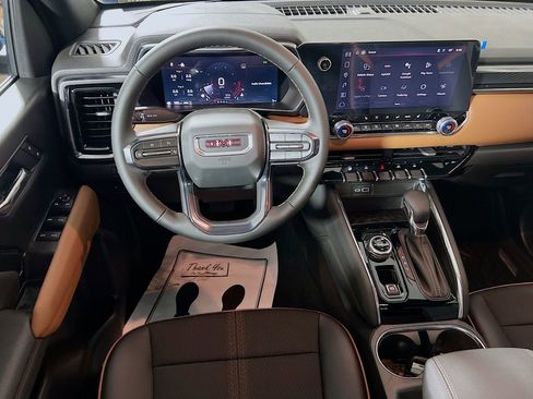 New 2026 GMC Canyon AT4 AWD/4WD image 17