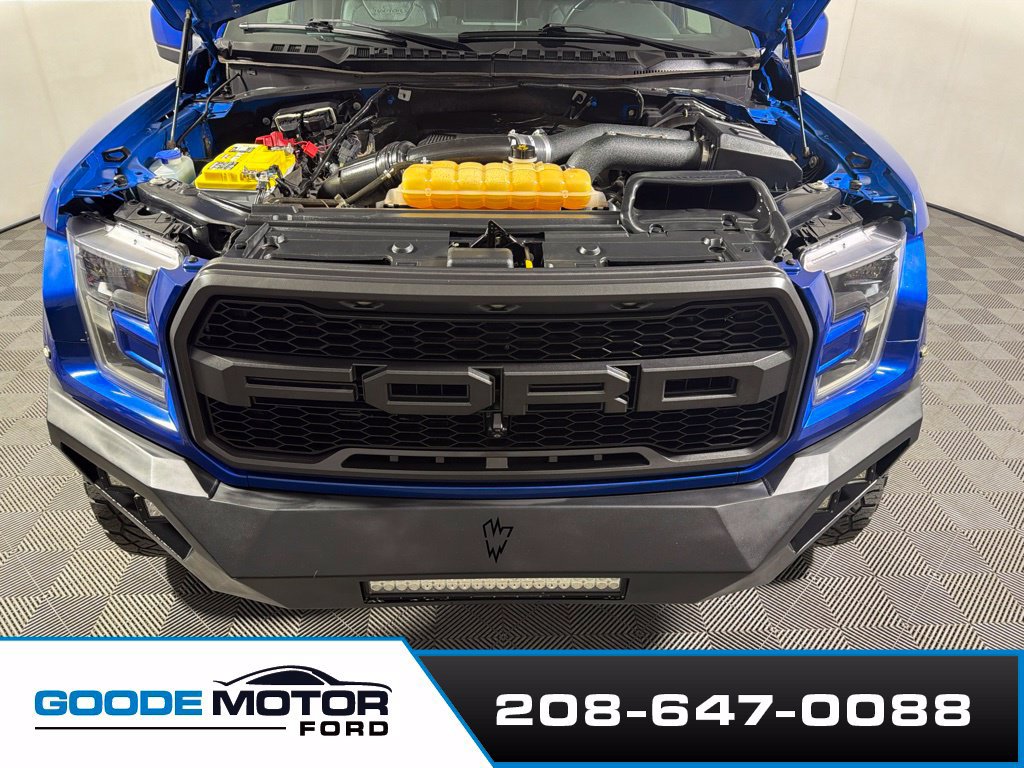Used 2017 Ford F150 Raptor w/ Equipment Group 802A Luxury AWD/4WD image 26