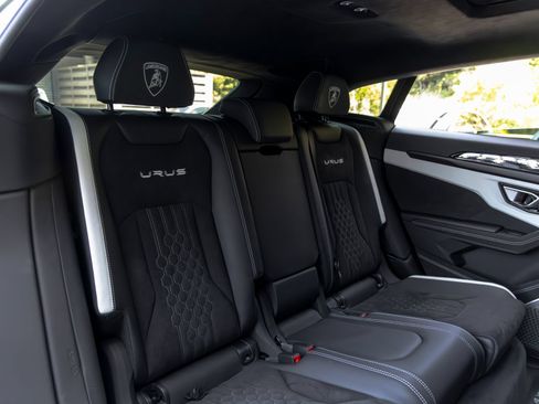 Used 2024 Lamborghini Urus S AWD/4WD image 60
