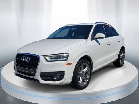 Used 2015 Audi Q3 2.0T Prestige w/ Prestige Package image 2