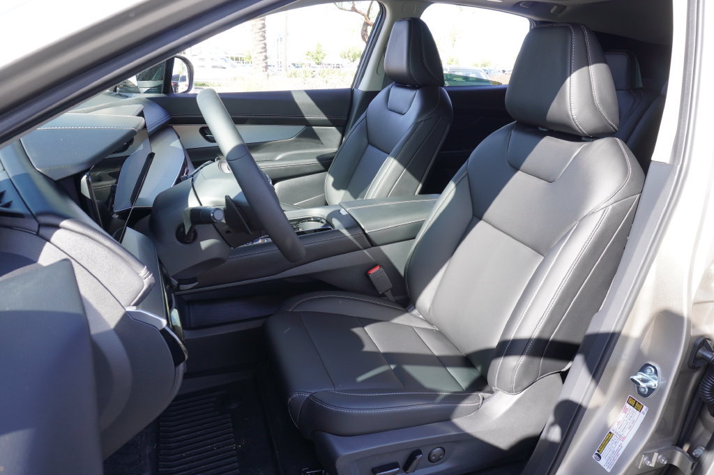 Certified 2025 Nissan Murano SL AWD/4WD image 14