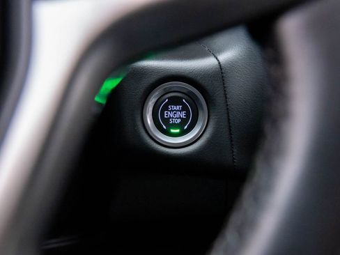 Used 2022 Chevrolet Tahoe Z71 image 24