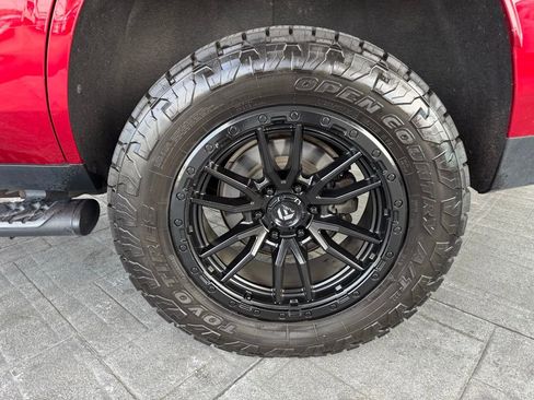 Used 2021 Chevrolet Tahoe Z71 AWD/4WD image 4