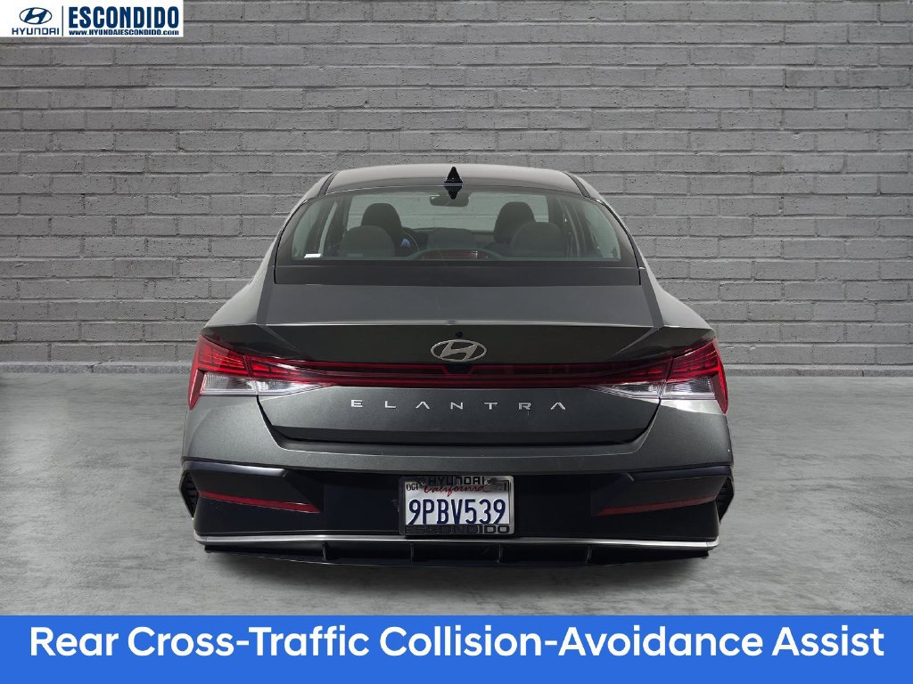 Certified 2025 Hyundai Elantra SEL FWD image 5