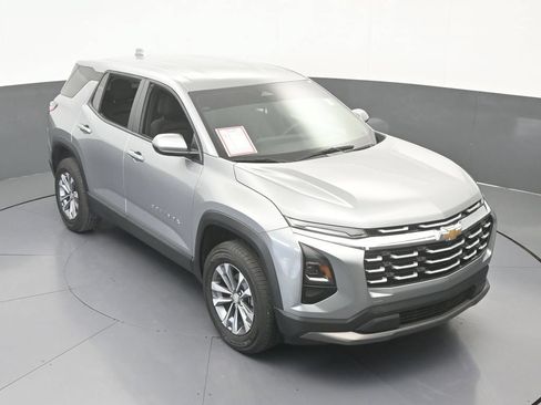Used 2026 Chevrolet Equinox LT FWD image 51