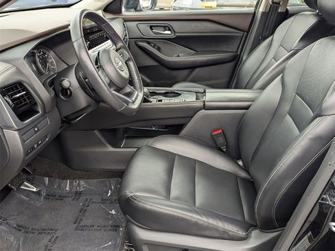 Used 2023 Nissan Rogue SL w/ SL Premium Package image 25