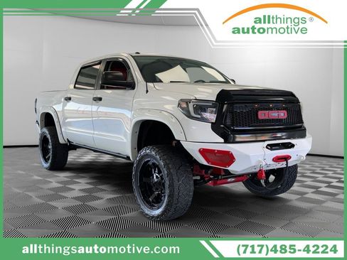 Used 2017 Toyota Tundra SR5 w/ SR5 Upgrade Package image 1