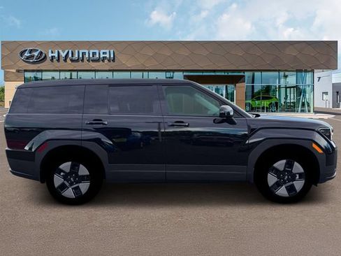 New 2026 Hyundai Santa Fe SE FWD image 9