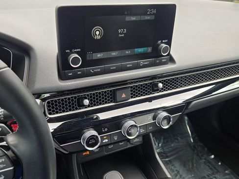 Certified 2025 Honda Civic Sport image 21