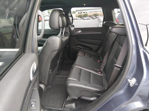 Used 2021 Jeep Grand Cherokee Limited RWD image 15
