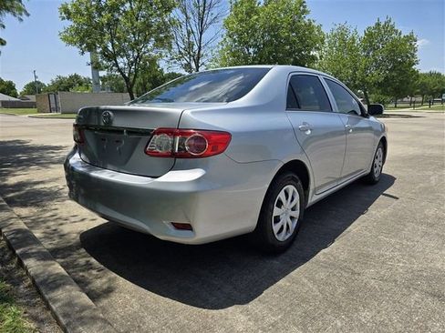 Used 2013 Toyota Corolla L FWD image 6