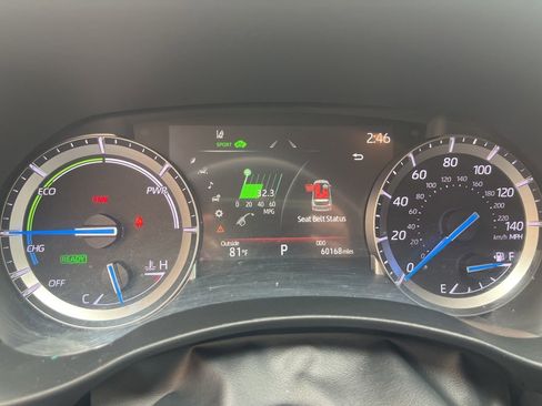 Used 2022 Toyota Highlander XLE image 42