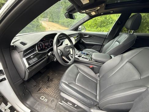 Used 2021 Audi Q8 Premium Plus AWD/4WD image 7