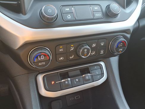 Used 2023 GMC Acadia SLE w/ Driver Convenience Package AWD/4WD image 20