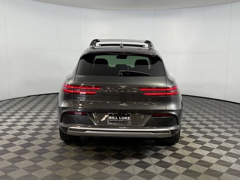 Used 2025 Genesis Electrified GV70 AWD/4WD image 8