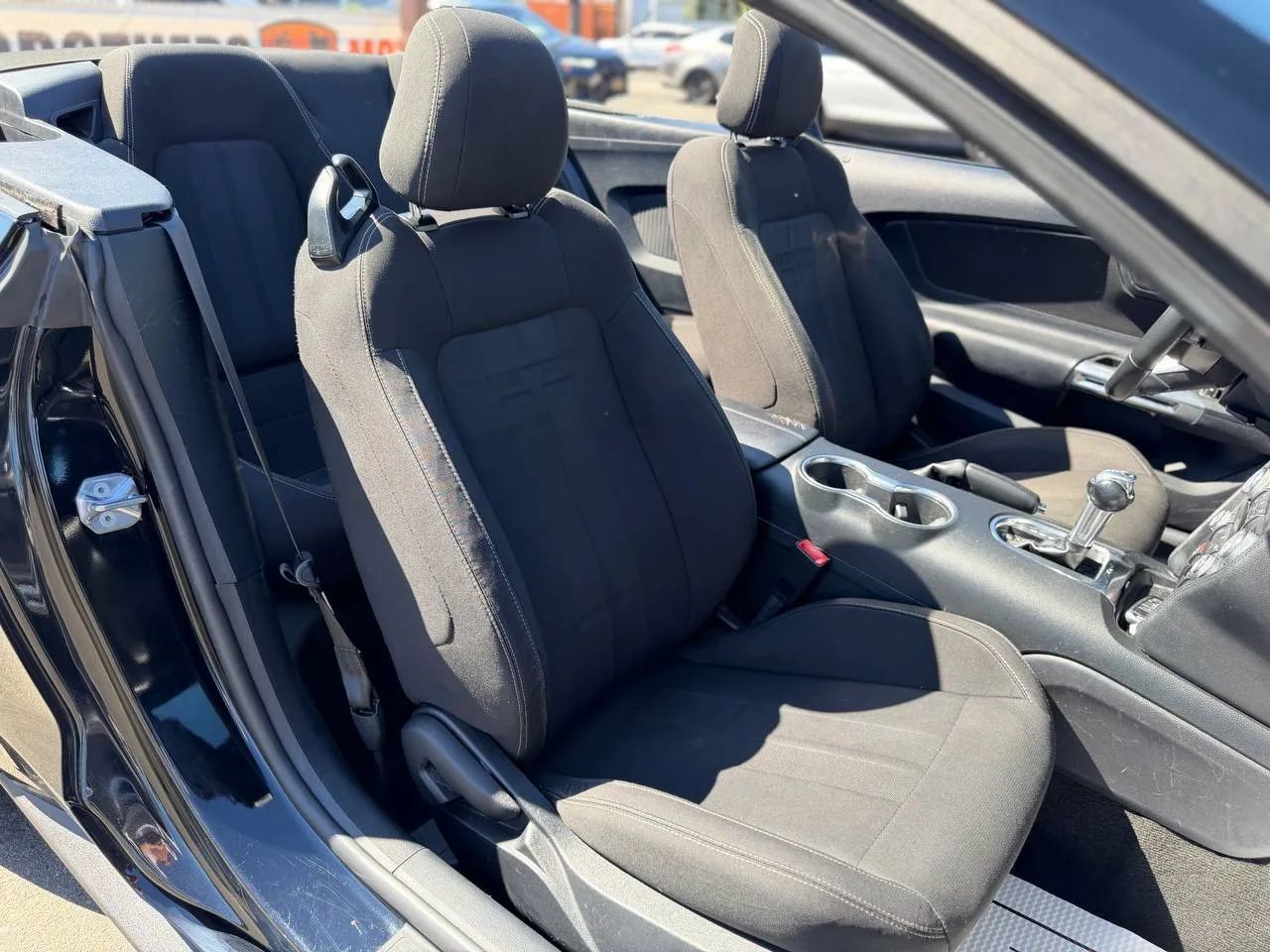 Used 2018 Ford Mustang Convertible RWD image 32