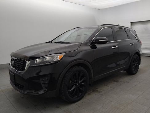 Used 2019 Kia Sorento S FWD image 2